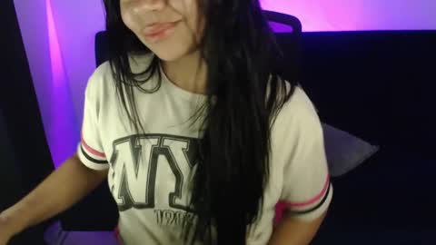 Snapshot of liss_petty chatting on 01.27.25  Liss  online show from 01.27.25