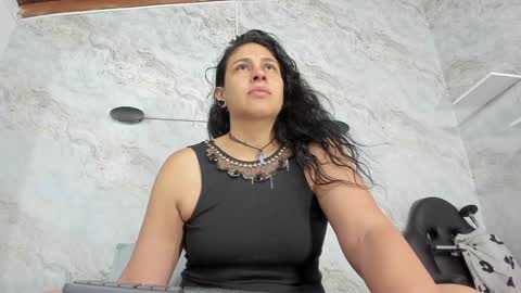 Snapshot of lissa_harris_ chatting on 12.30.24 Lisa online show from 12.30.24