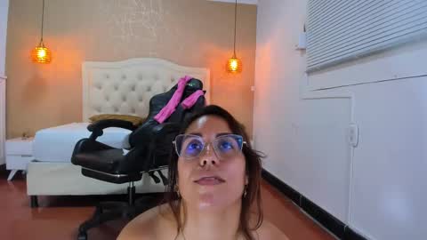 Snapshot of lissa_jhonsoon chatting on 02.11.25 L I S S A online show from 02.11.25