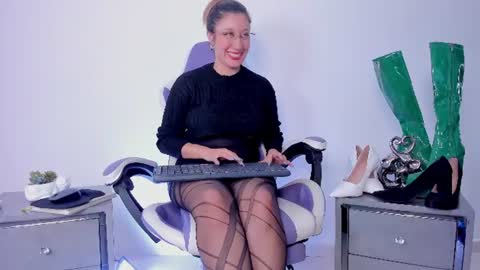 Lissa Kim online show from 07.12.26