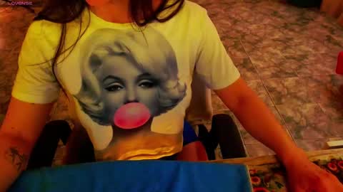 Liss online show from 11.21.25