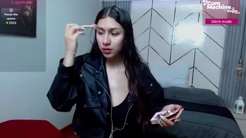 Snapshot of lita_rogers chatting on 10.04.25 Lita online show from 10.04.25