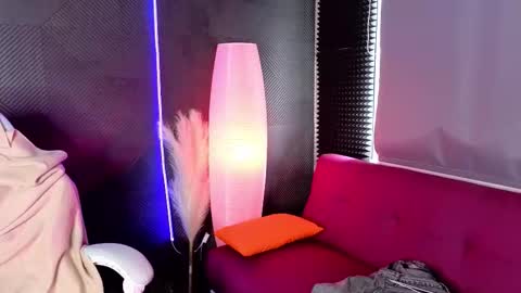 Lena online show from 09.25.25