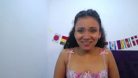Snapshot of little18doll chatting on 07.05.26 little18doll online show from 07.05.26