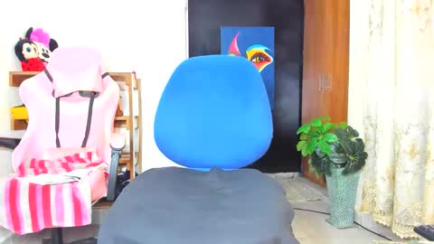 little_africa online show from 11.08.25