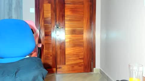 little_africa online show from 02.10.26