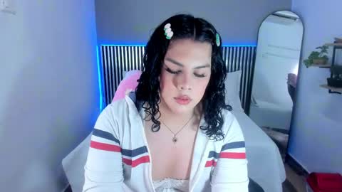 L I T T L E A L L I online show from 05.03.26