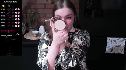 Snapshot of little_bambii_ chatting on 12.15.24 Eva online show from 12.15.24
