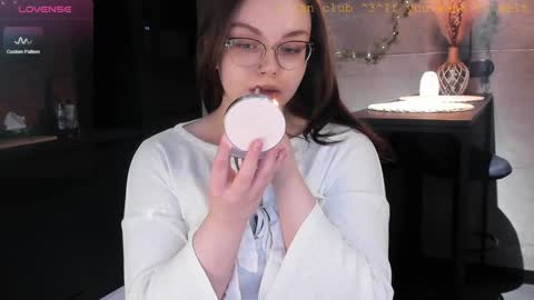 Snapshot of little_bambii_ chatting on 01.02.25 Eva online show from 01.02.25