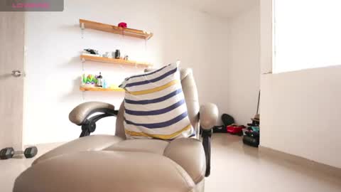 Little bear - give my room a like thanks. online show from 06.15.26