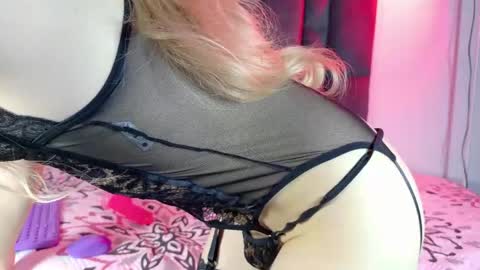 Snapshot of little_bonniie chatting on 06.07.26 little_bonniie online show from 06.07.26