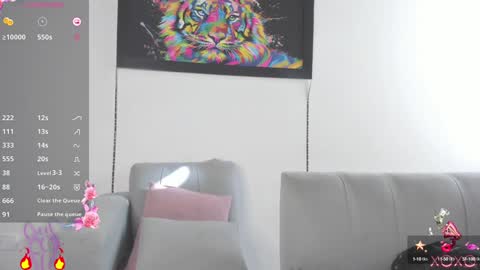 Snapshot of little_caro13 chatting on 12.29.24 Independent model carolina online show from 12.29.24