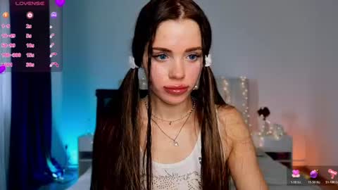 Snapshot of little_cuti1e chatting on 07.17.26 Kathrine online show from 07.17.26