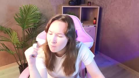 Snapshot of little_doll_meow chatting on 04.27.26 Alexandra online show from 04.27.26