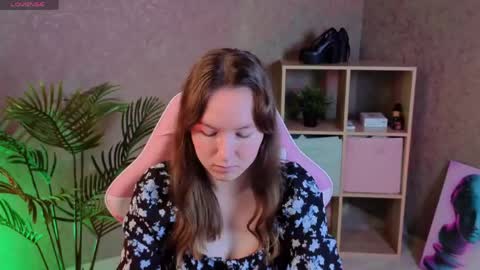 Snapshot of little_doll_meow chatting on 05.08.26 Alexandra online show from 05.08.26