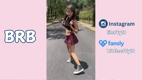 Snapshot of little_effy18_ chatting on 12.17.24 Little Effy online show from 12.17.24