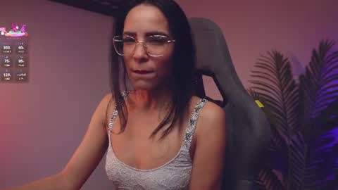 Help me reach 100 likes online show from 07.23.26