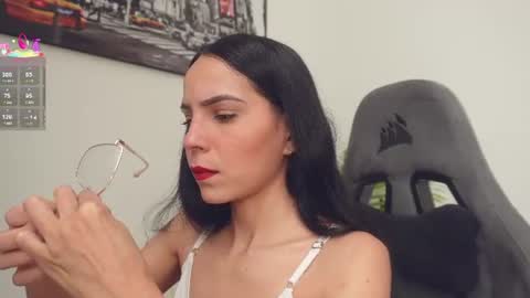 Help me reach 100 likes online show from 07.25.26