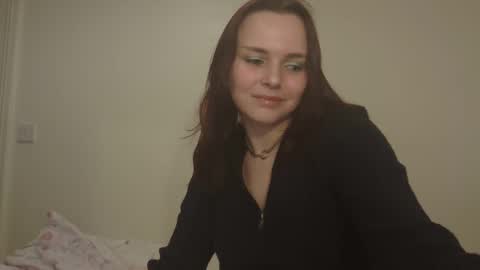 Snapshot of little_kinky_gal chatting on 10.14.25 little_kinky_gal online show from 10.14.25