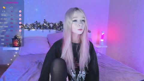 Snapshot of little_misaki chatting on 01.11.25 Maria online show from 01.11.25