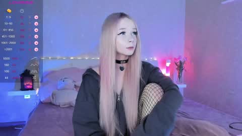 Snapshot of little_misaki chatting on 03.07.25 Maria online show from 03.07.25