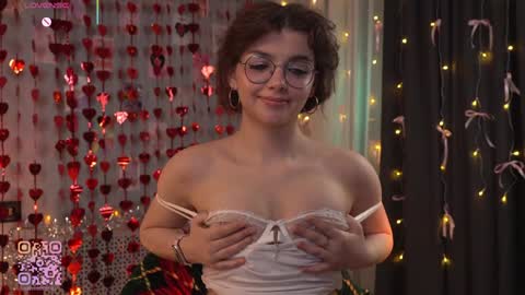 Kiki online show from 02.16.26