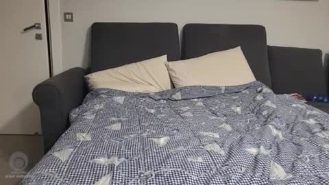 Snapshot of little_sakuraxxx chatting on 12.14.24 GiuliaFrancesco online show from 12.14.24