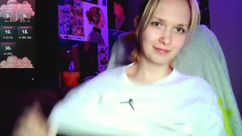 Snapshot of little_sugar_queen chatting on 07.13.26 Akin online show from 07.13.26