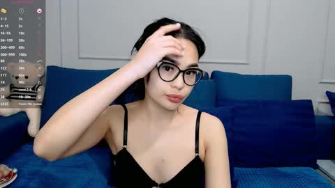 Snapshot of little_v1rgin_angel chatting on 12.25.24 Kwan online show from 12.25.24