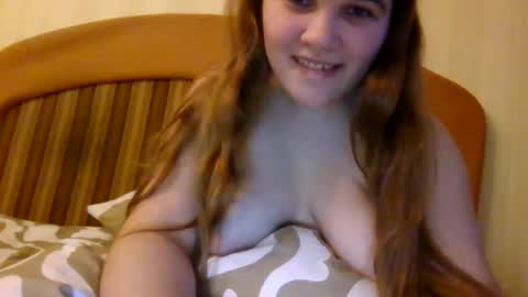 Snapshot of littleangelsex chatting on 01.21.25 littleangelsex online show from 01.21.25