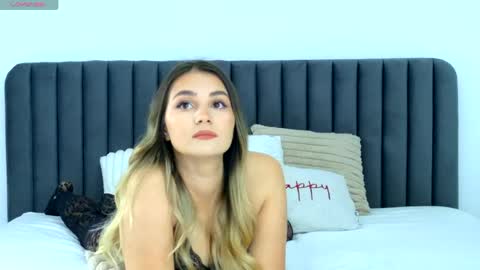 Snapshot of littleblondbunny chatting on 04.16.26 littleblondbunny online show from 04.16.26