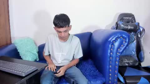Snapshot of littlecum18 chatting on 07.21.26 Pipe online show from 07.21.26