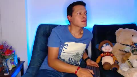 Snapshot of littledicklatin chatting on 05.17.26 Manu online show from 05.17.26