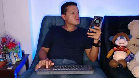 Snapshot of littledicklatin chatting on 06.08.26 Manu online show from 06.08.26