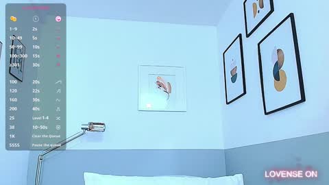 Snapshot of littlee_emilyy_ chatting on 12.23.24 Emily  online show from 12.23.24