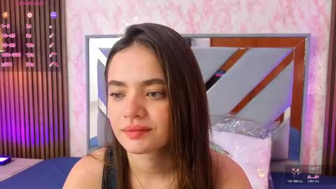 Snapshot of littleesara18 chatting on 04.25.26 Sara online show from 04.25.26
