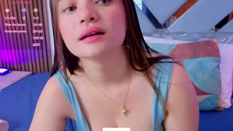 Snapshot of littleesara18 chatting on 05.15.26 Sara online show from 05.15.26