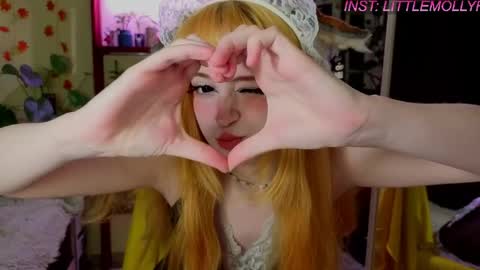Molly online show from 04.12.26