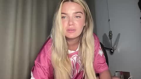 Marciabrady online show from 12.14.25