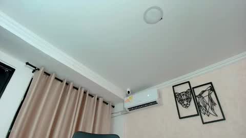 Sarahs Room online show from 10.14.25