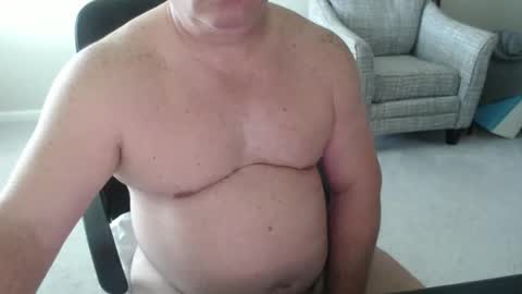 Snapshot of littleone1111765968 chatting on 10.29.25 littleone1111765968 online show from 10.29.25