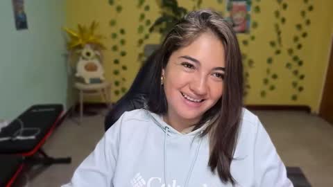 Mia  Wednesday to Sunday 730 am to 1030 am Colombian Hour D online show from 02.20.26