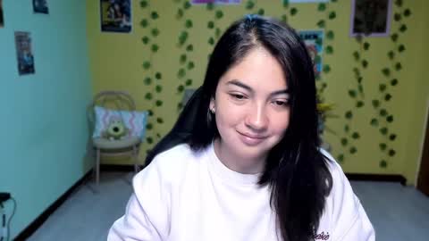 Snapshot of littleprety6969 chatting on 05.23.26 Mia Wednesday to Sunday 730 am to 1030 am Colombian Hour D online show from 05.23.26