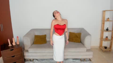 Snapshot of littlesexualworld chatting on 01.26.25 - Eileen - Izzy - Stiven online show from 01.26.25