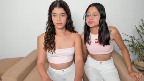 Snapshot of littlesexualworld chatting on 01.08.26 - Eileen - Izzy - Stiven online show from 01.08.26