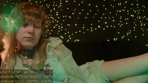 Niki  free tg channel with some photos gifs and info about streams  online show from 07.11.26
