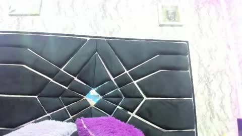 Snapshot of littlesussyy chatting on 09.23.25 Sussy online show from 09.23.25