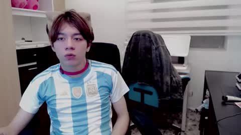 littlezhalem online show from 02.17.26