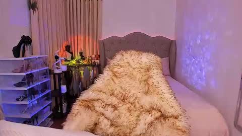 Goddess Ayumi online show from 09.20.25