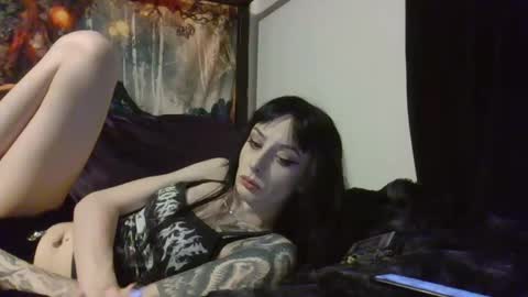 Snapshot of livmirage chatting on 01.03.25 Liv Mirage online show from 01.03.25